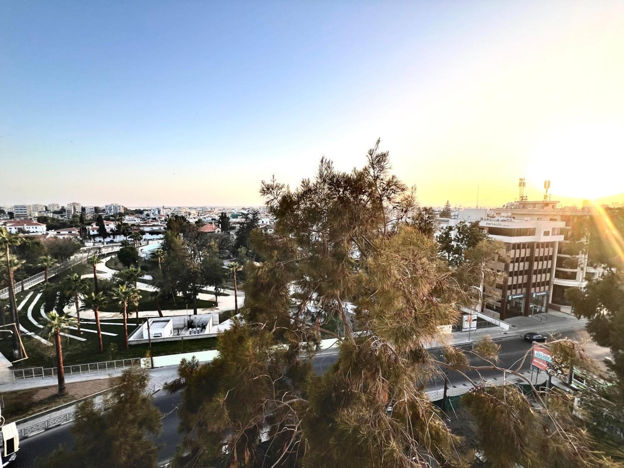 Lina 703 Apartment Larnaca Bagian luar foto